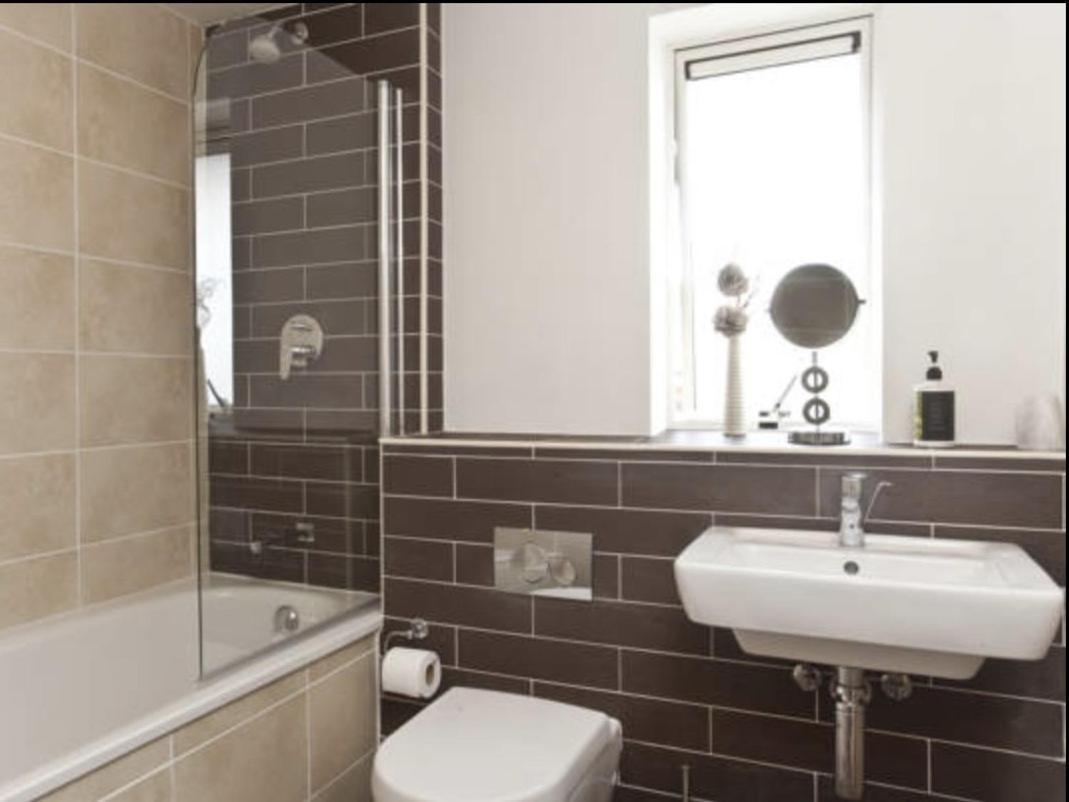 Churchill Two Bedroom Apartments With Free Parking And The Minster View Γιορκ Εξωτερικό φωτογραφία